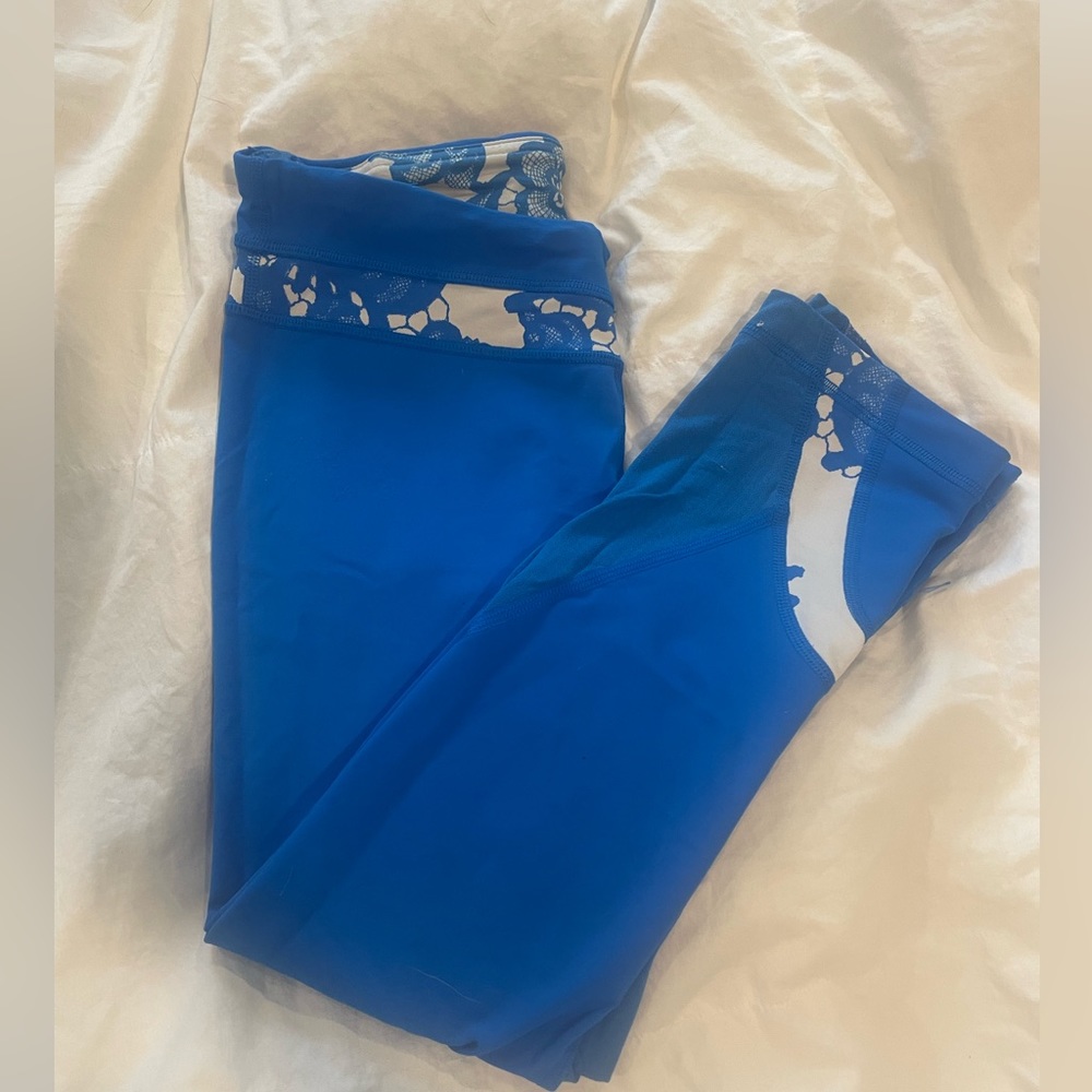 Lulu lemon crop pants size 4